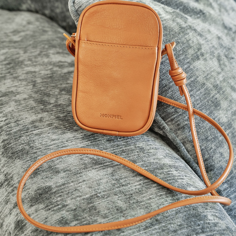 Leather Nano Bag Nudos