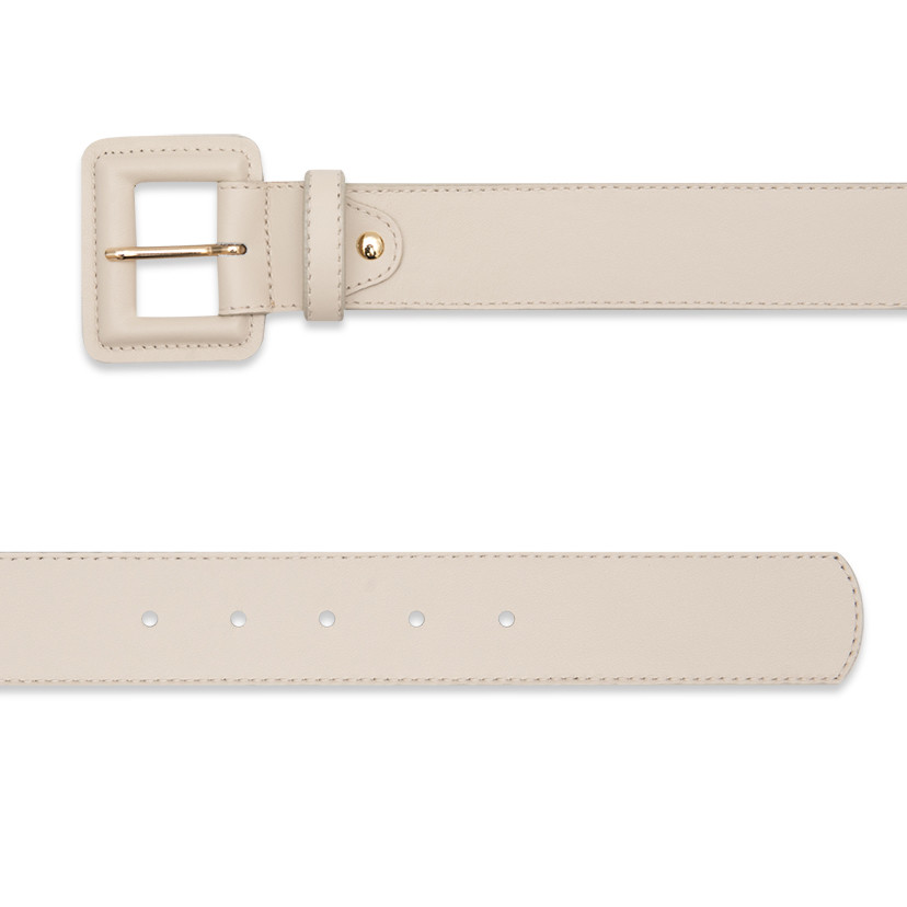 Wide leather belt with lined buckle